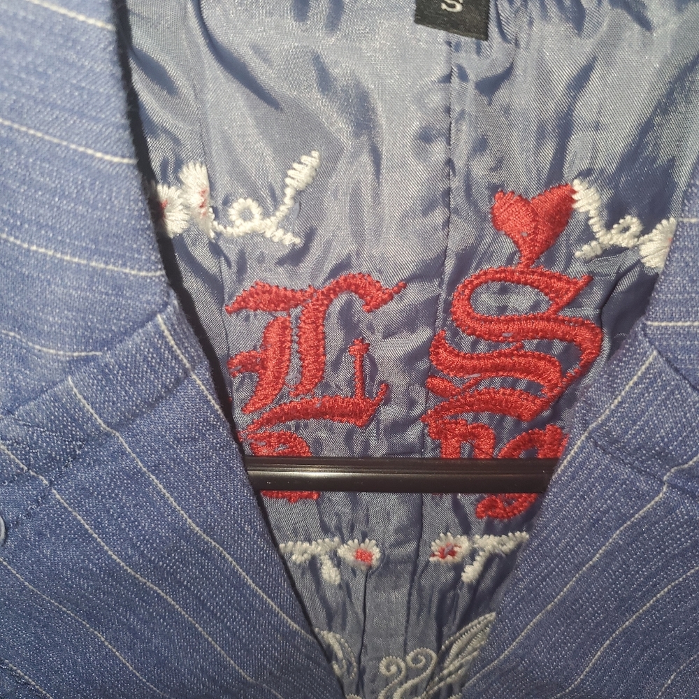 Blazer - Picture 2 of 4